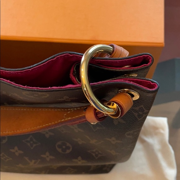 Louis Vuitton Graceful MM (SOLD) - Picture 10 of 12